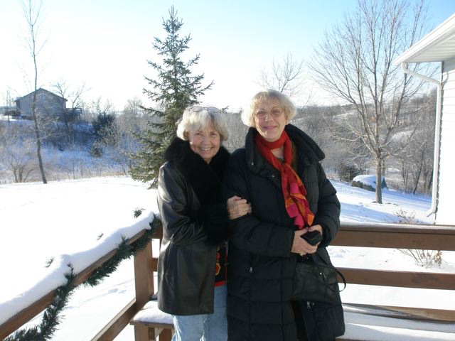 Wendy Zander and Solveig Korseberg outside Wendy's home in Starbuck - December 2007